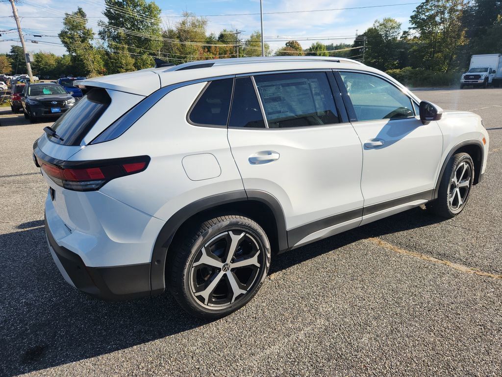 2025 Volkswagen Tiguan SE photo 4