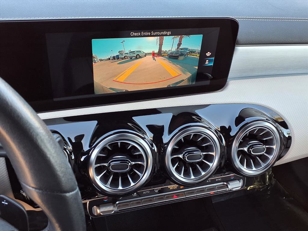 2022 Mercedes Benz CLA 250 photo 6