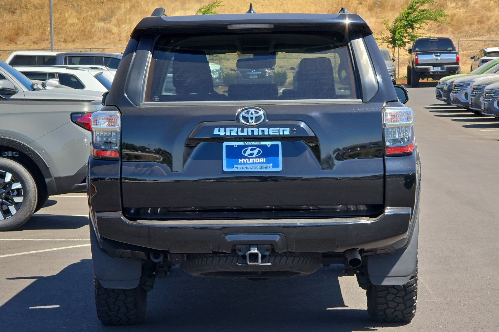 2022 Toyota 4Runner SR5 photo 3