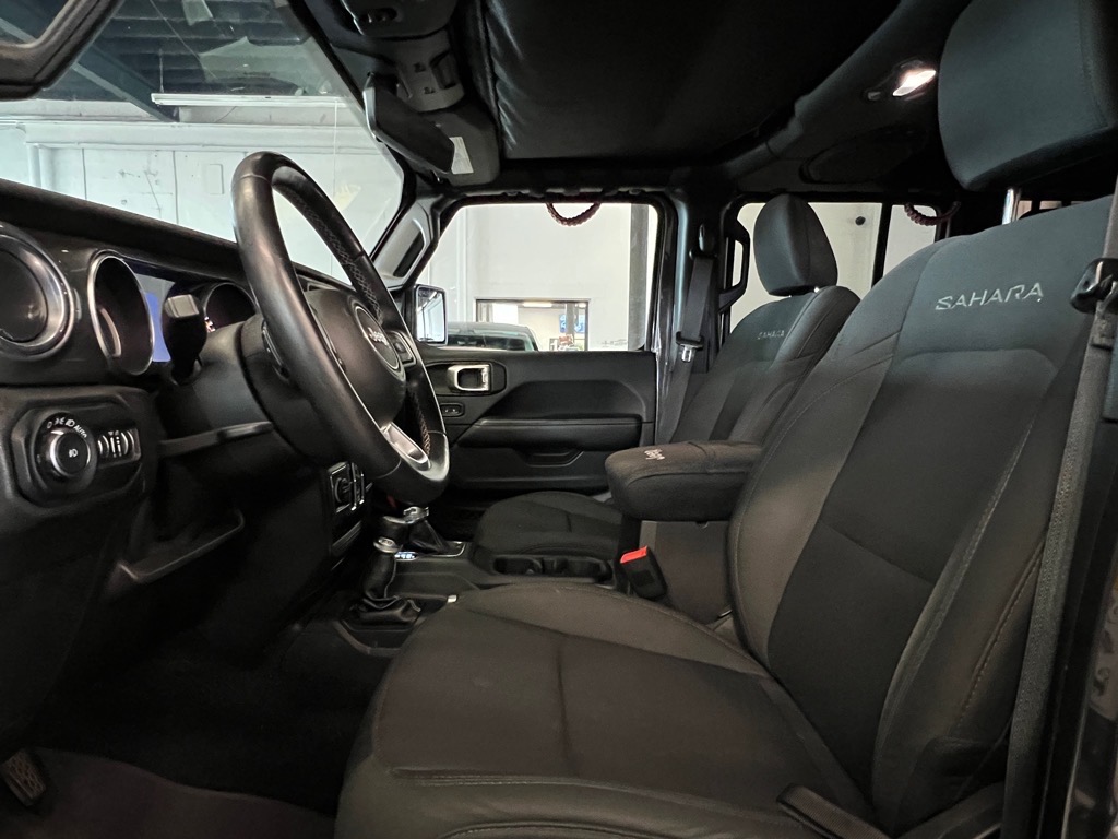 2018 Jeep Wrangler Unlimited Sahara photo 4