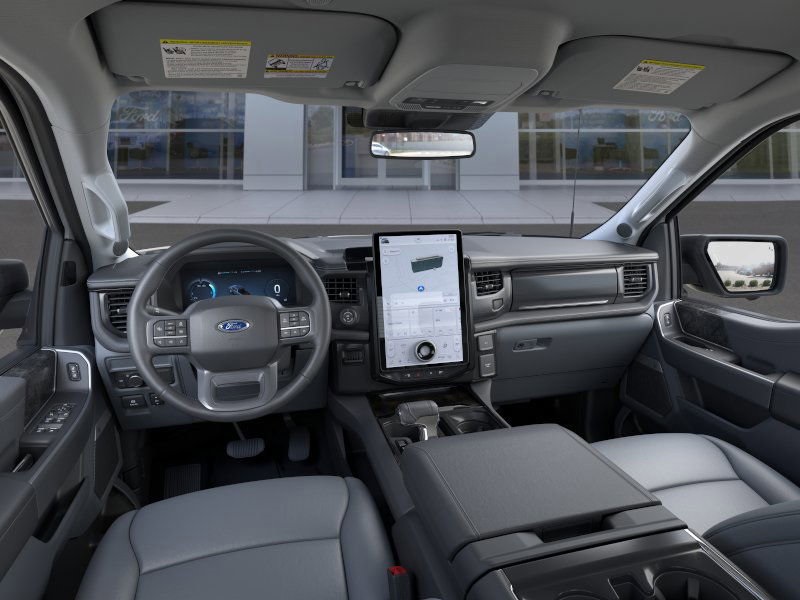 2025 Ford F-150 Lightning photo 9