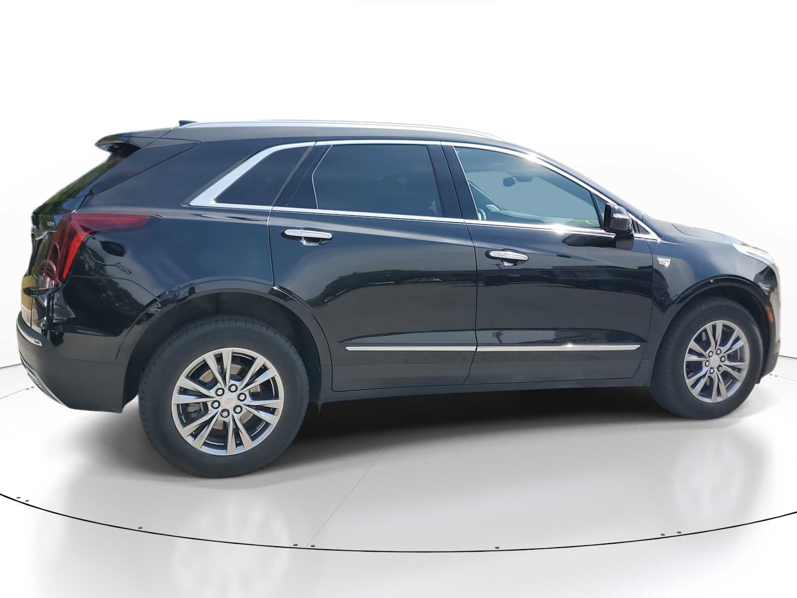 2024 Cadillac XT5 Premium Luxury photo 2