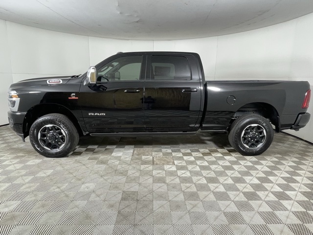 2025 Ram 3500 Laramie photo 4