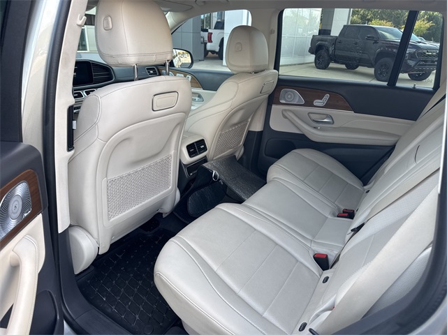 2020 Mercedes Benz GLS 450 4MATIC photo 3