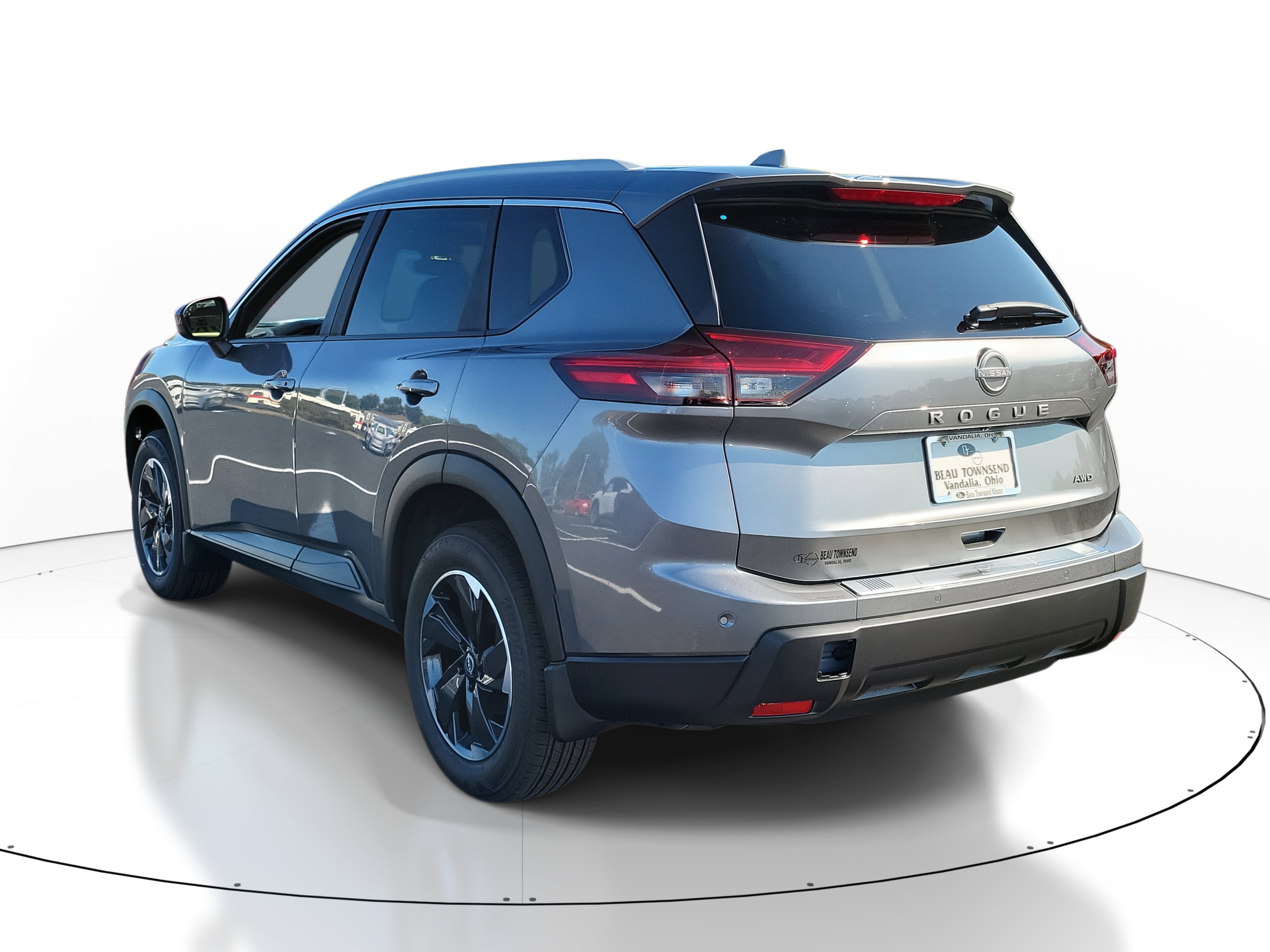 2026 Nissan Rogue SV photo 3