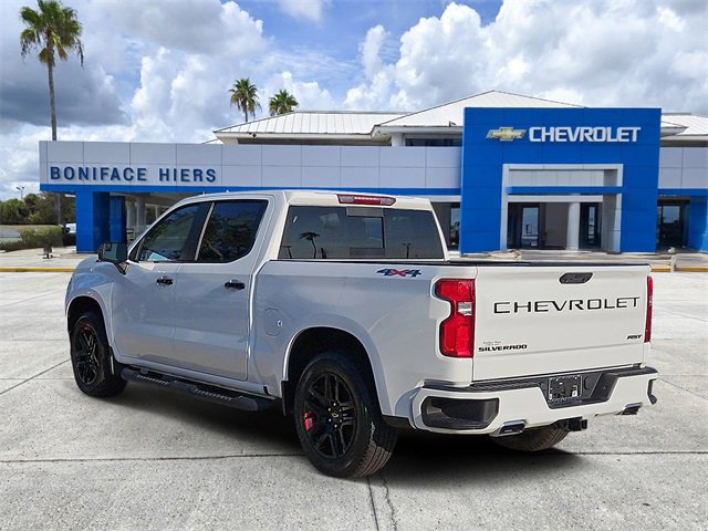 2023 Chevrolet Silverado 1500 RST photo 3