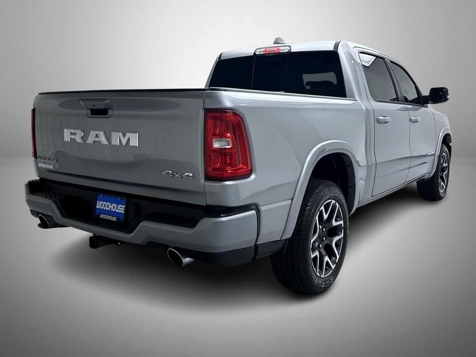 2025 Ram 1500 Laramie photo 3