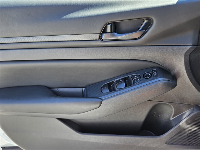 2025 Nissan Altima 2.5 S photo 25