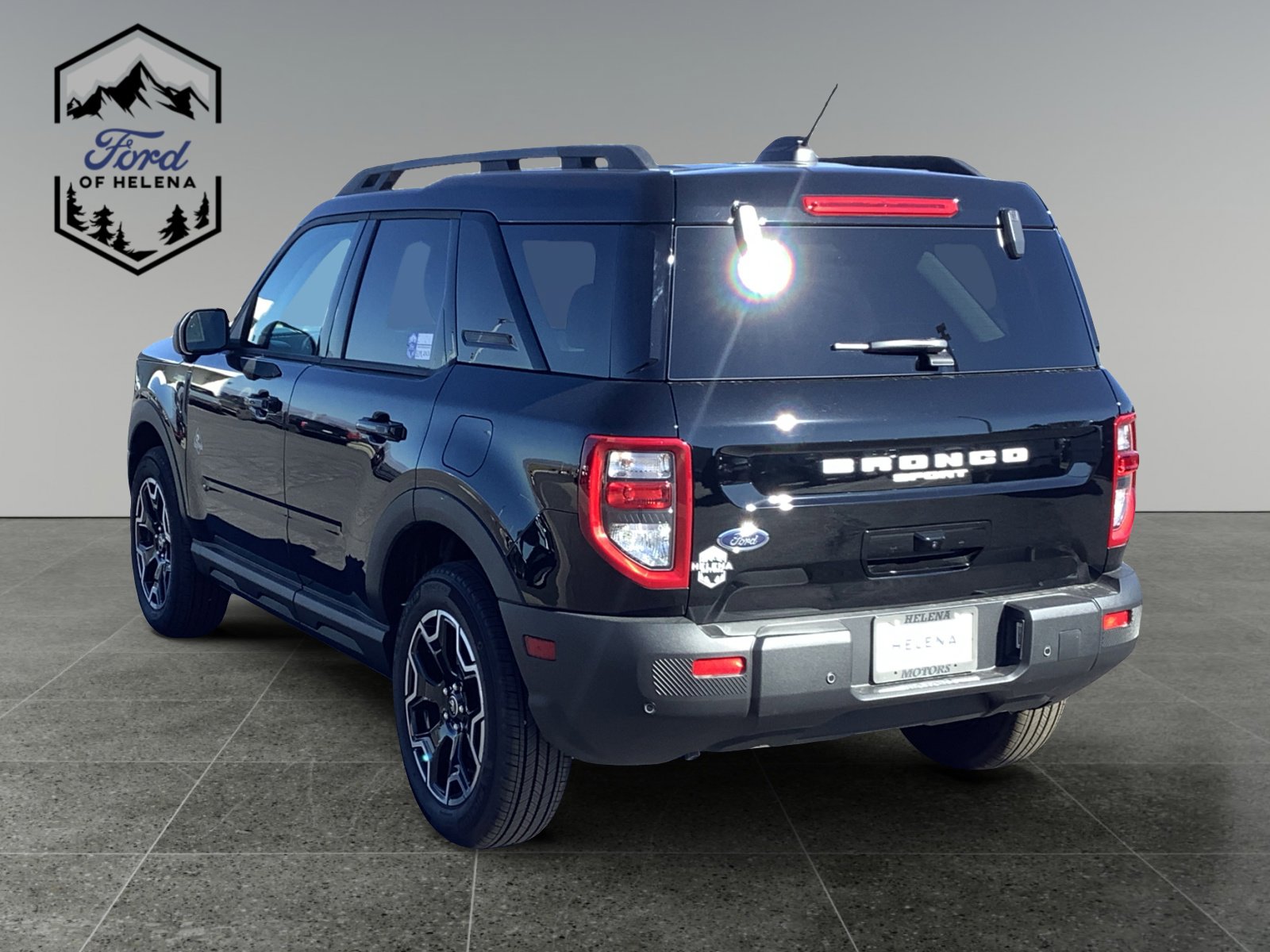 2025 Ford Bronco Sport Outer Banks photo 2