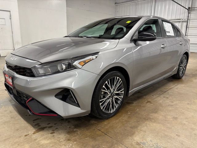 2023 Kia Forte GT-Line photo 3