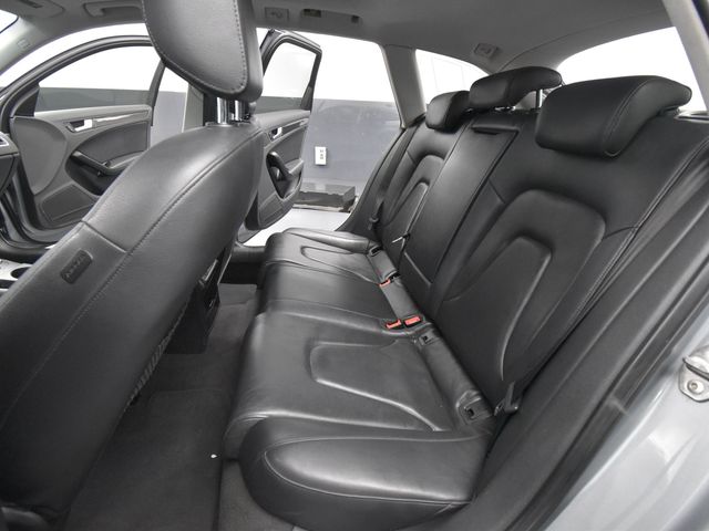 2010 Audi A4 2.0T Avant Premium Plus Quattro photo 31