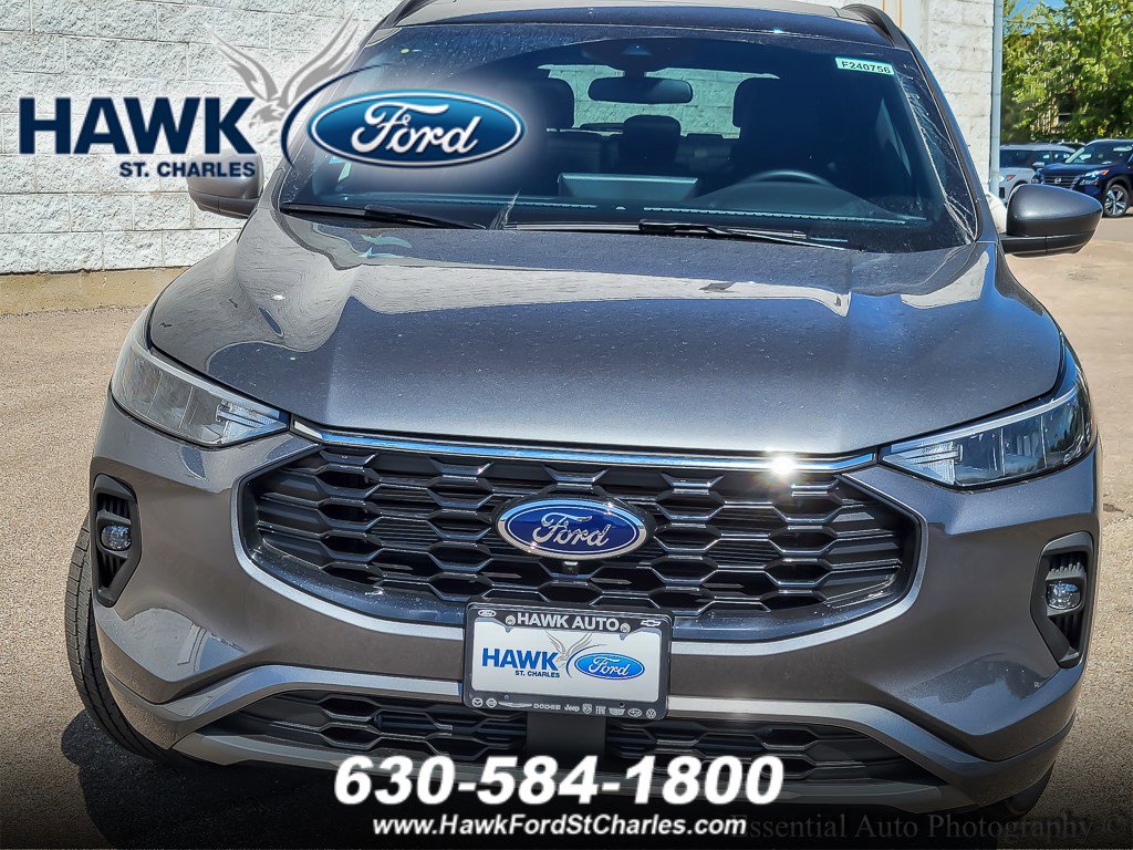 2024 Ford Escape ST-Line Select photo 2