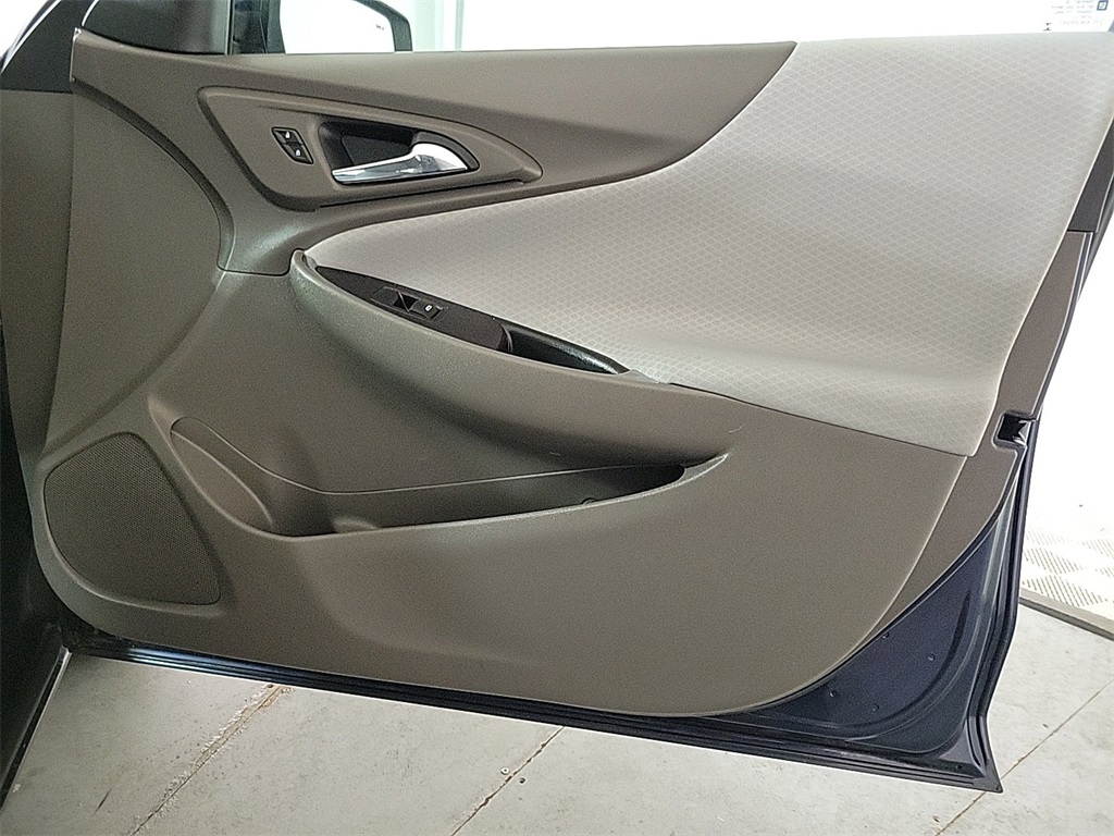 2020 CHEVROLET MALIBU - Image 23