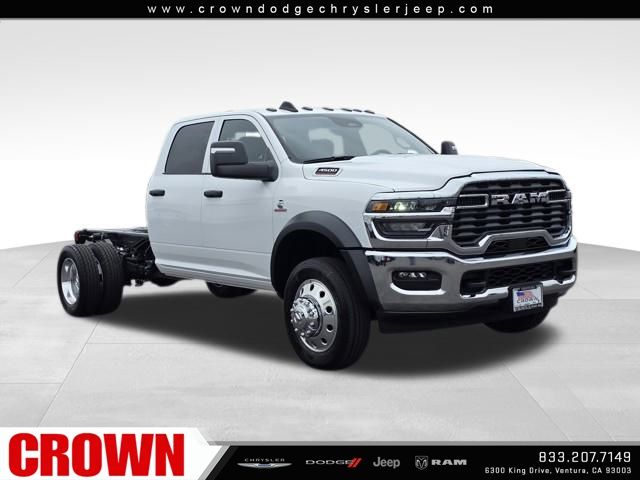 2025 Ram 4500 Tradesman photo 3