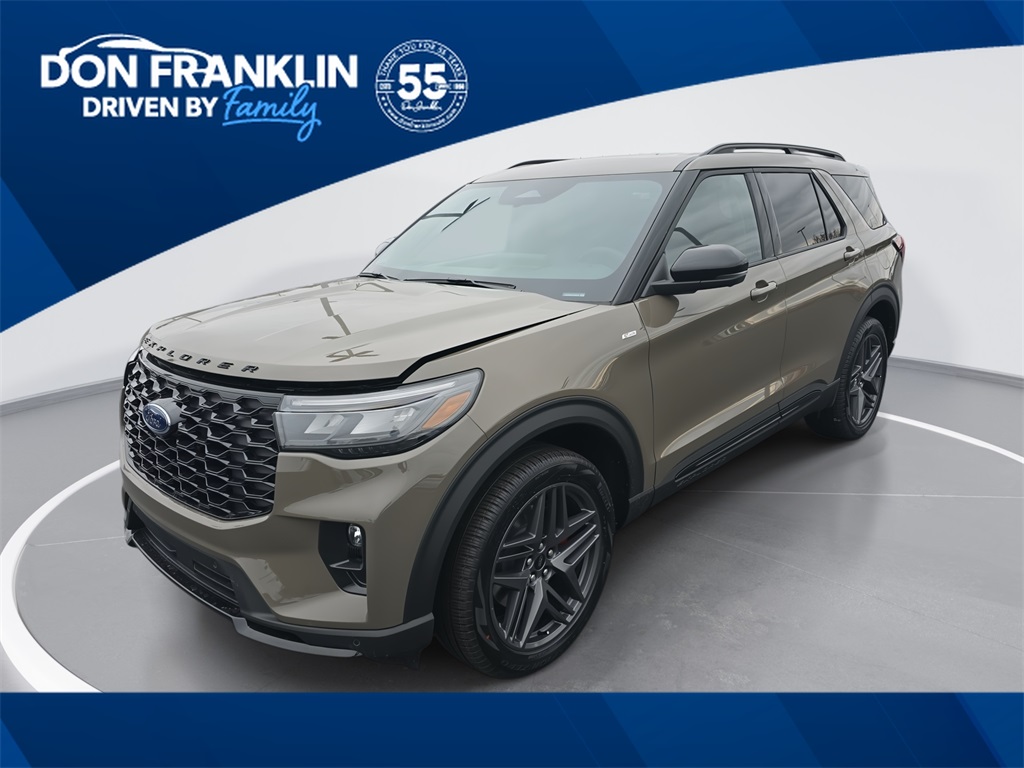 2026 Ford Explorer ST-LINE's photo