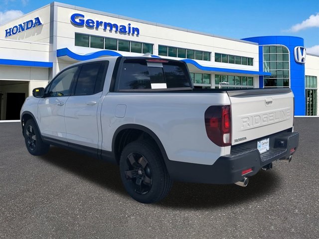 2025 Honda Ridgeline Black Edition photo 4