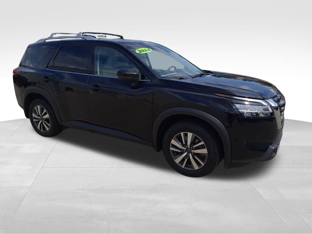 2024 Nissan Pathfinder SL photo 8