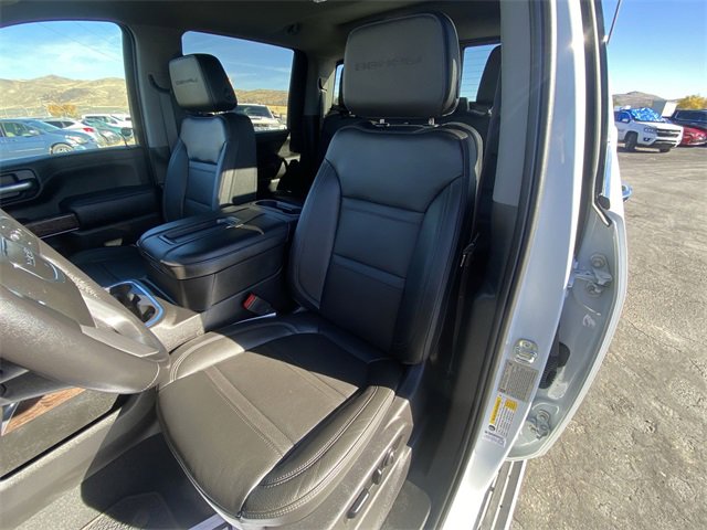 2021 Gmc Sierra 3500 HD Denali photo 3