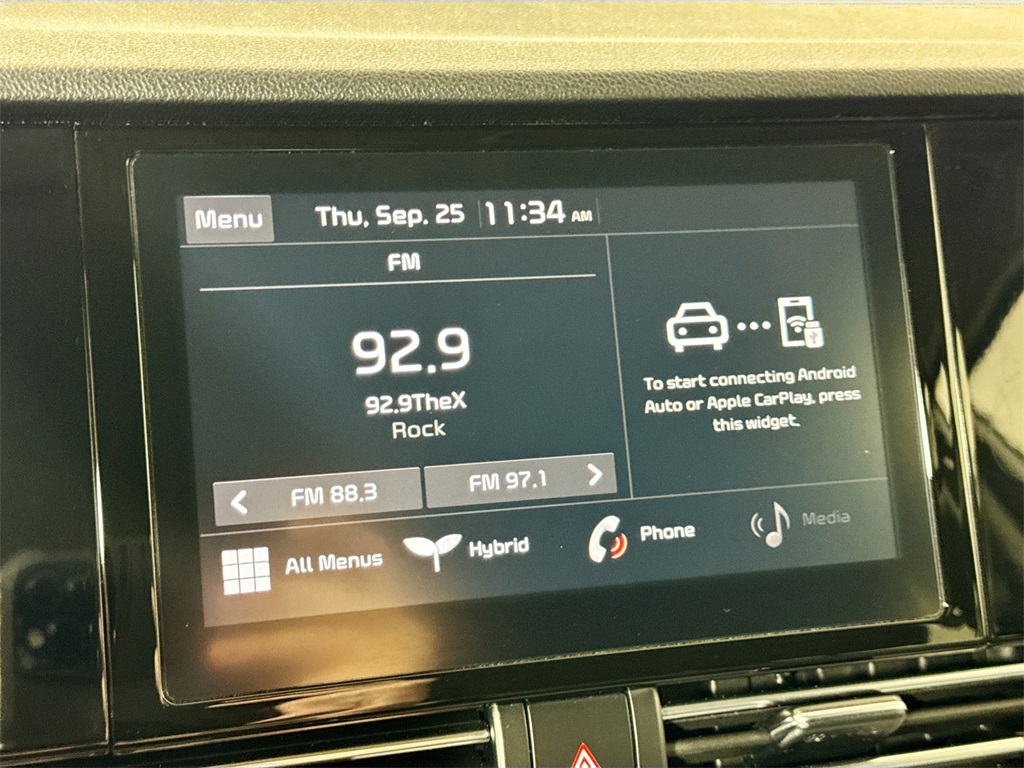 2021 Kia Niro LX photo 26