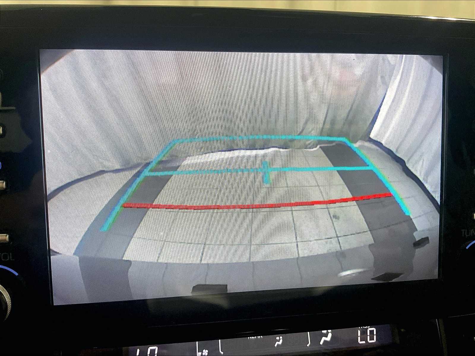 2022 Toyota Sienna XLE photo 20