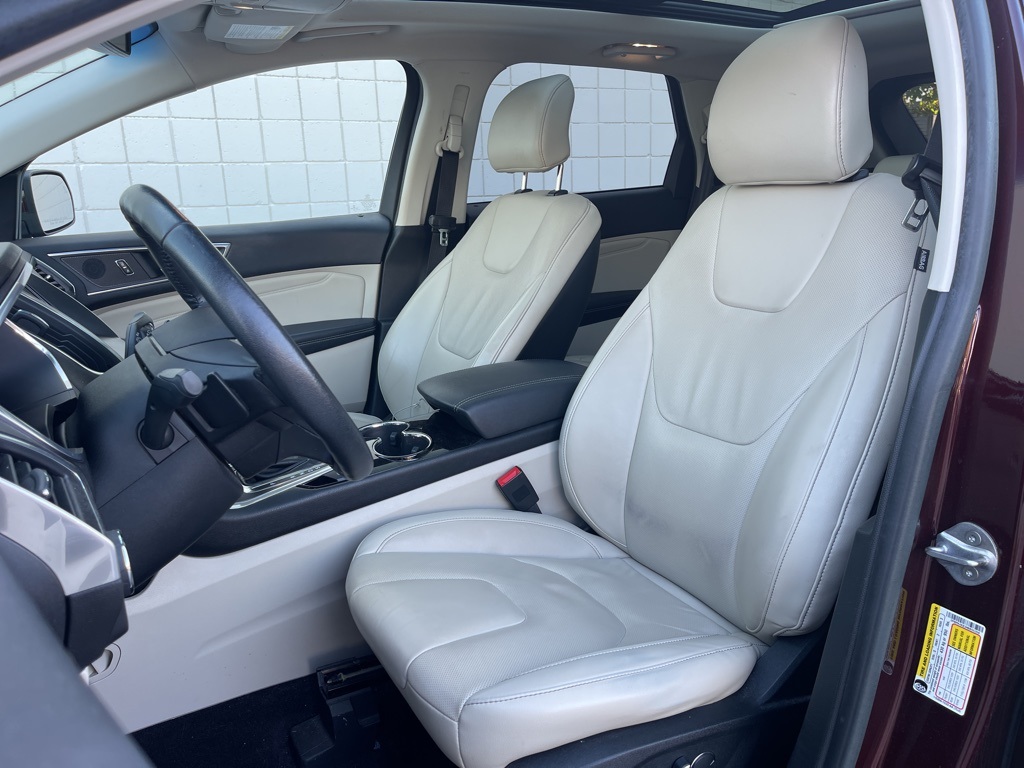 2017 Ford Edge Titanium photo 10
