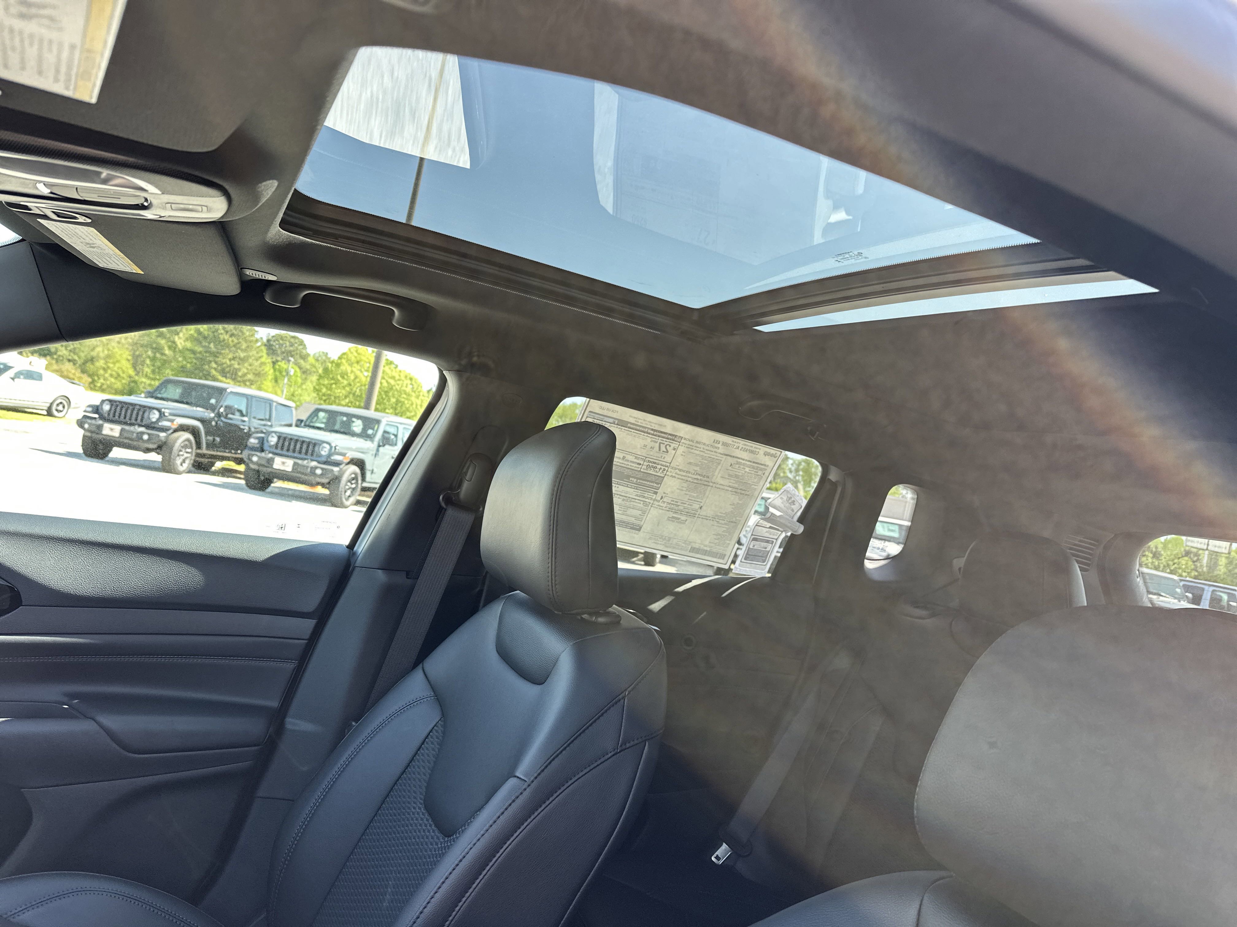 2025 Jeep Compass Latitude photo 10