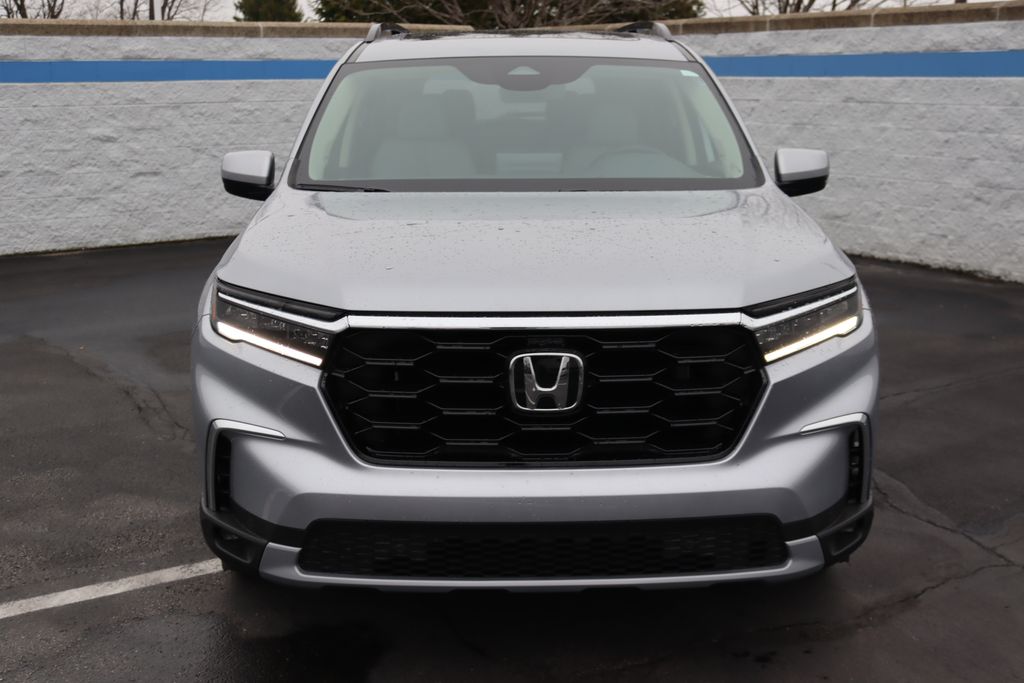 2025 Honda Pilot Touring photo 7