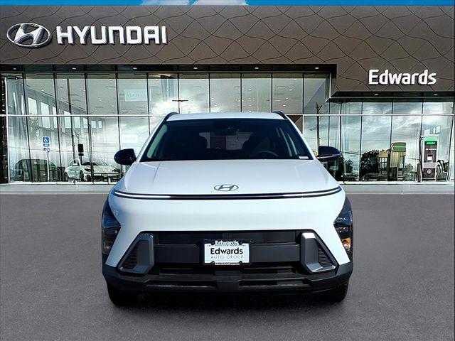 2026 Hyundai Kona SEL photo 2