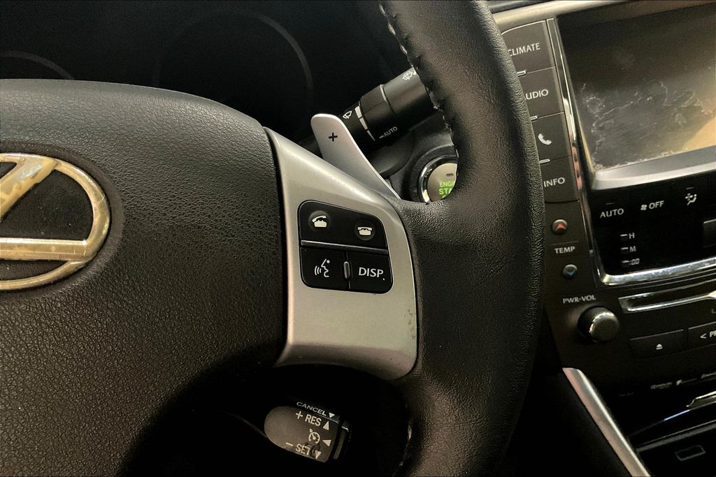 2014 Lexus IS 350C photo 15