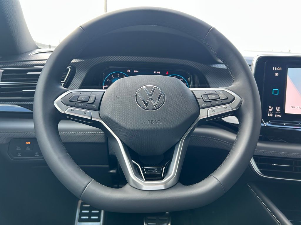 2026 Volkswagen Atlas Cross Sport SEL R-Line photo 14