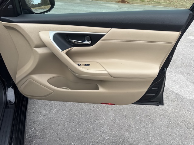 2017 Nissan Altima 2.5 SL photo 3