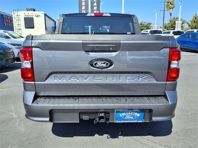 2025 Ford Maverick photo 3