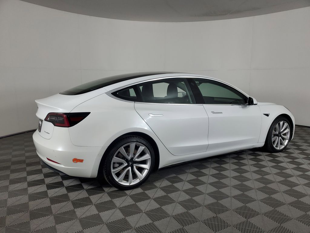 2018 Tesla Model 3 Long Range photo 4