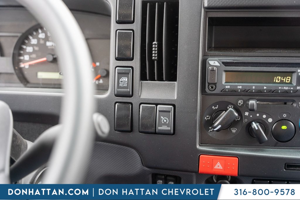 2025 Chevrolet Silverado photo 9