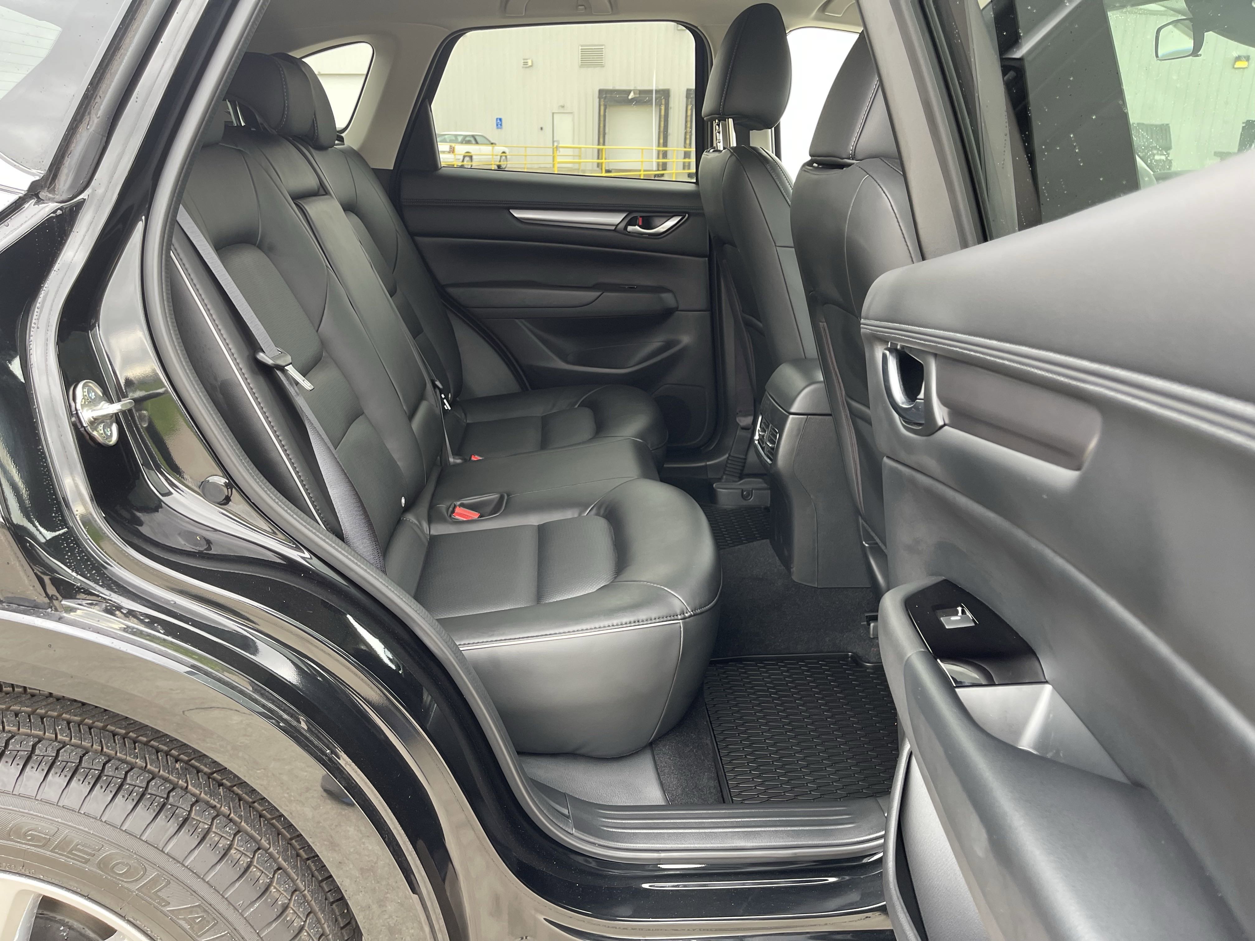 2025 Mazda CX-5 2.5 Select photo 3