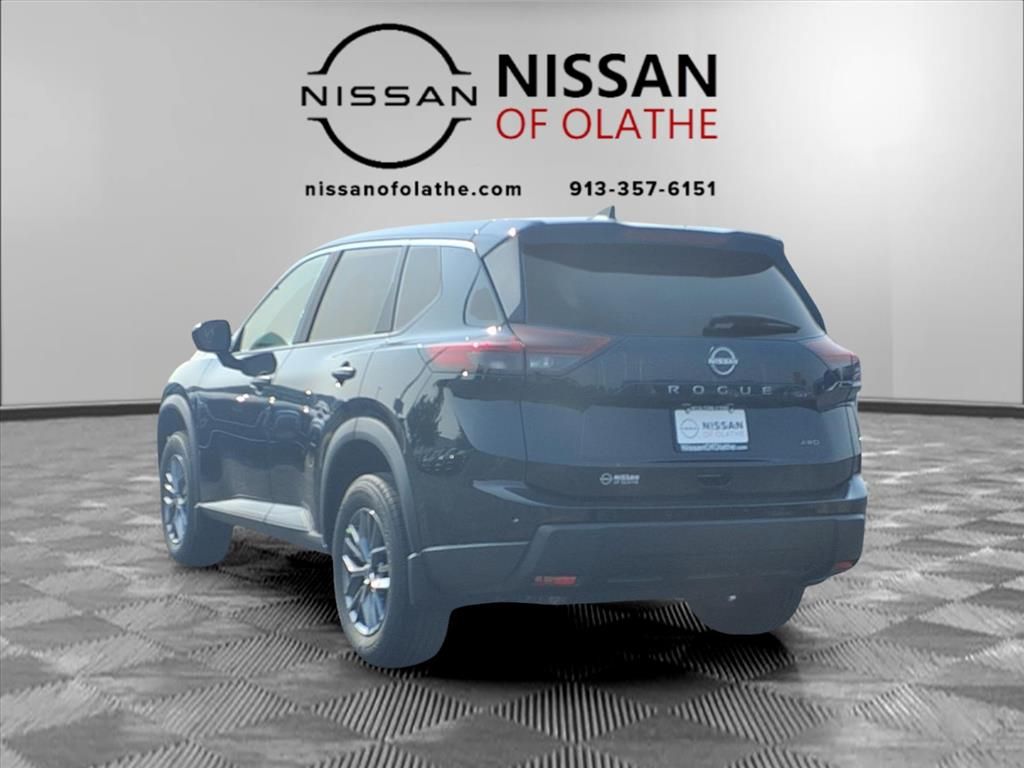 2026 Nissan Rogue S photo 2