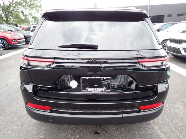2025 Jeep Grand Cherokee Altitude X photo 4