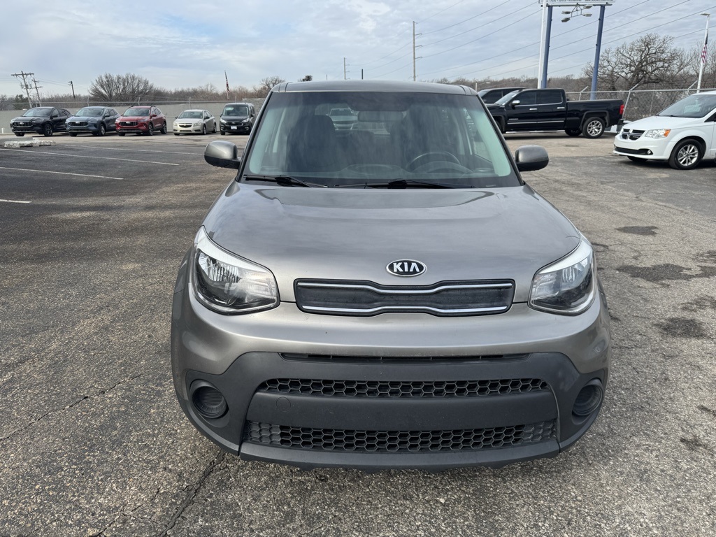 Used 2017 Kia Soul Base with VIN KNDJN2A27H7441287 for sale in Kansas City