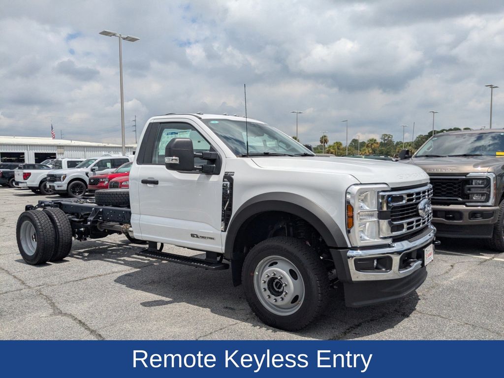 2025 Ford F-550 XL photo 2