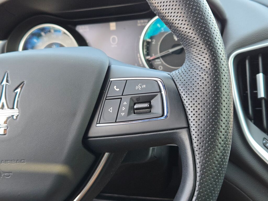 2022 Maserati Ghibli Modena Q4 photo 30