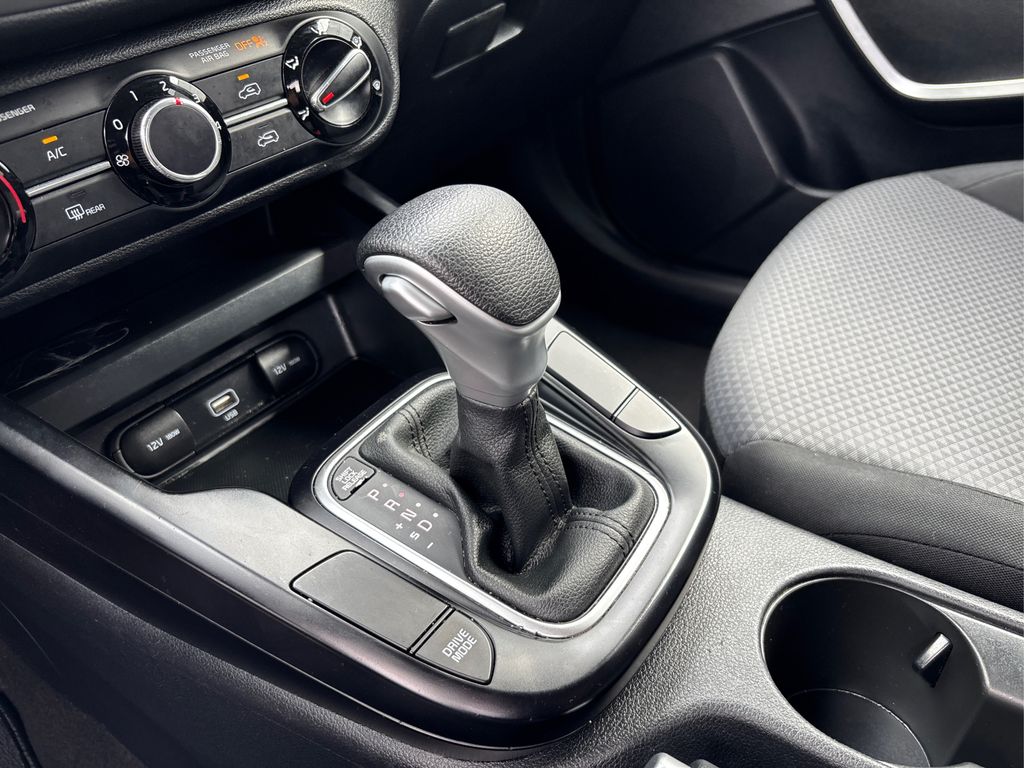 2022 Kia Soul LX photo 26