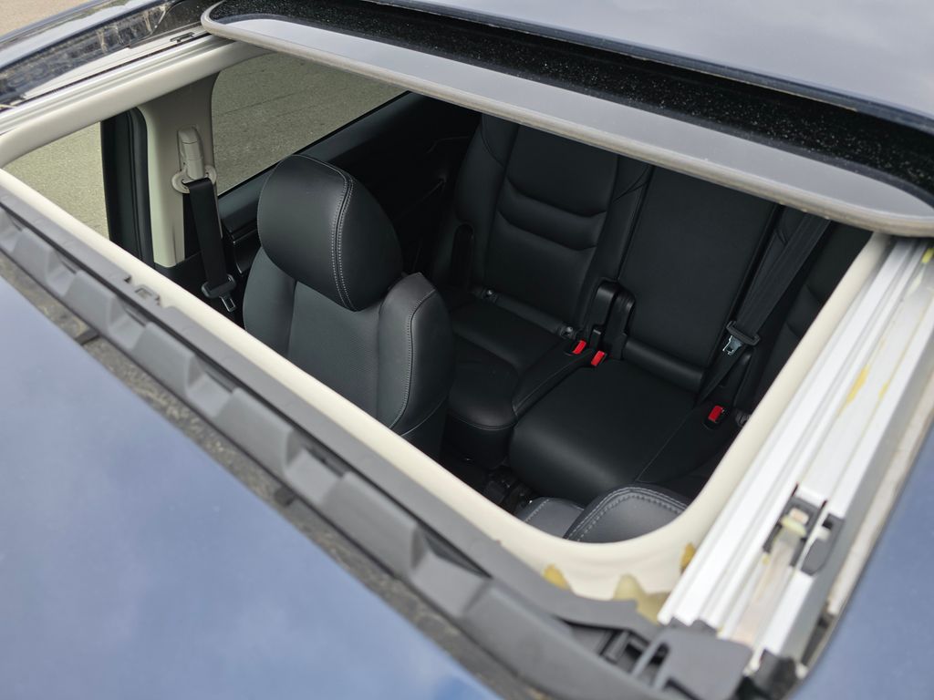 2023 Mazda CX-9 Touring photo 16