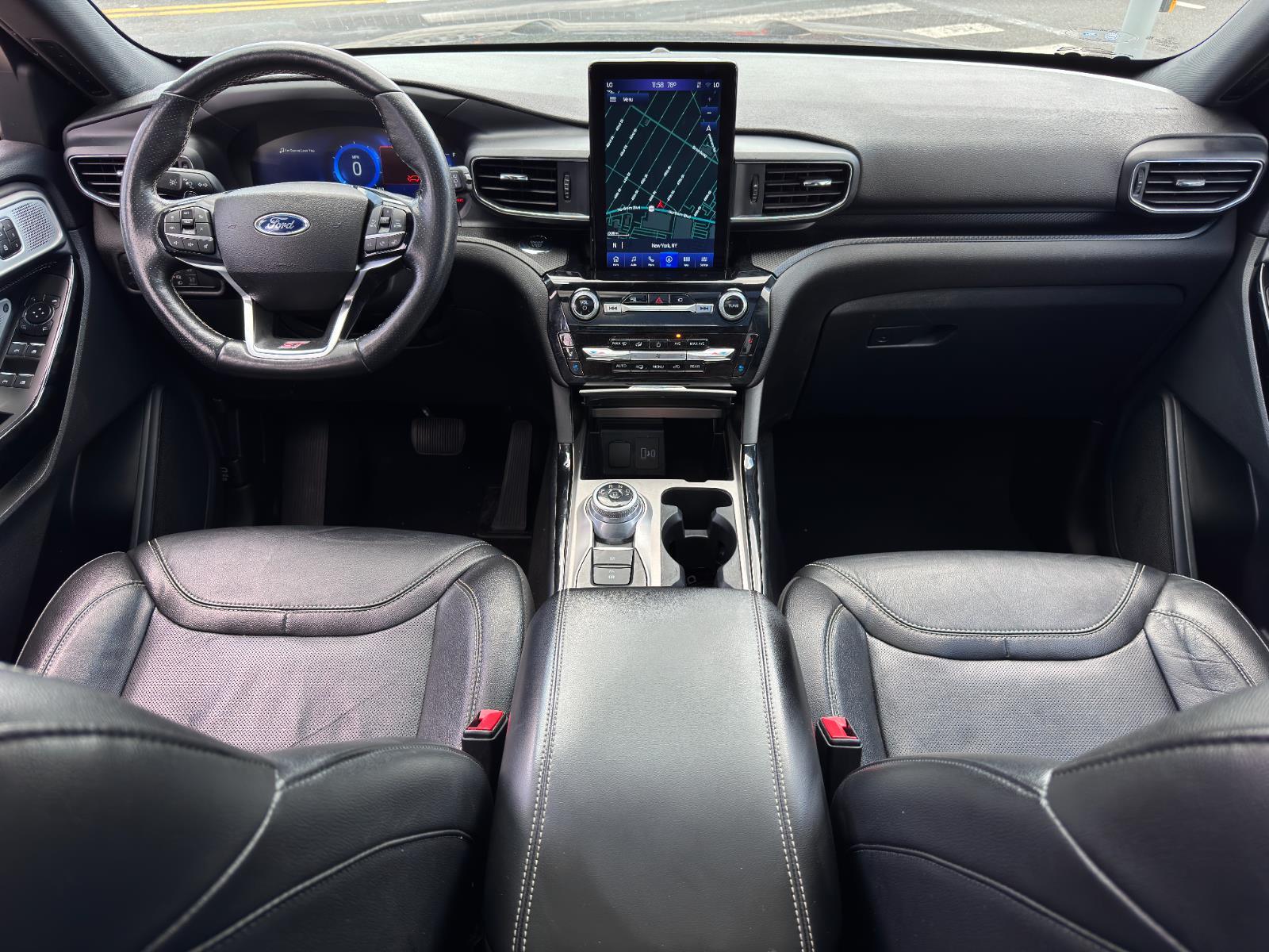 2022 Ford Explorer ST photo 26