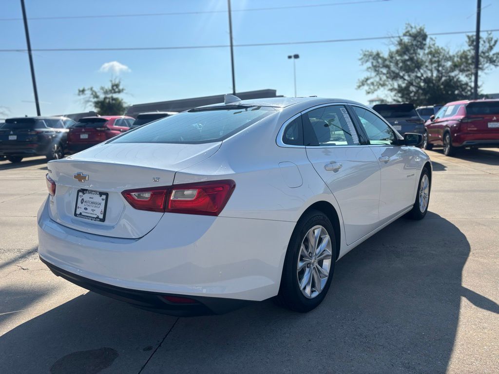2023 Chevrolet Malibu 1LT photo 4