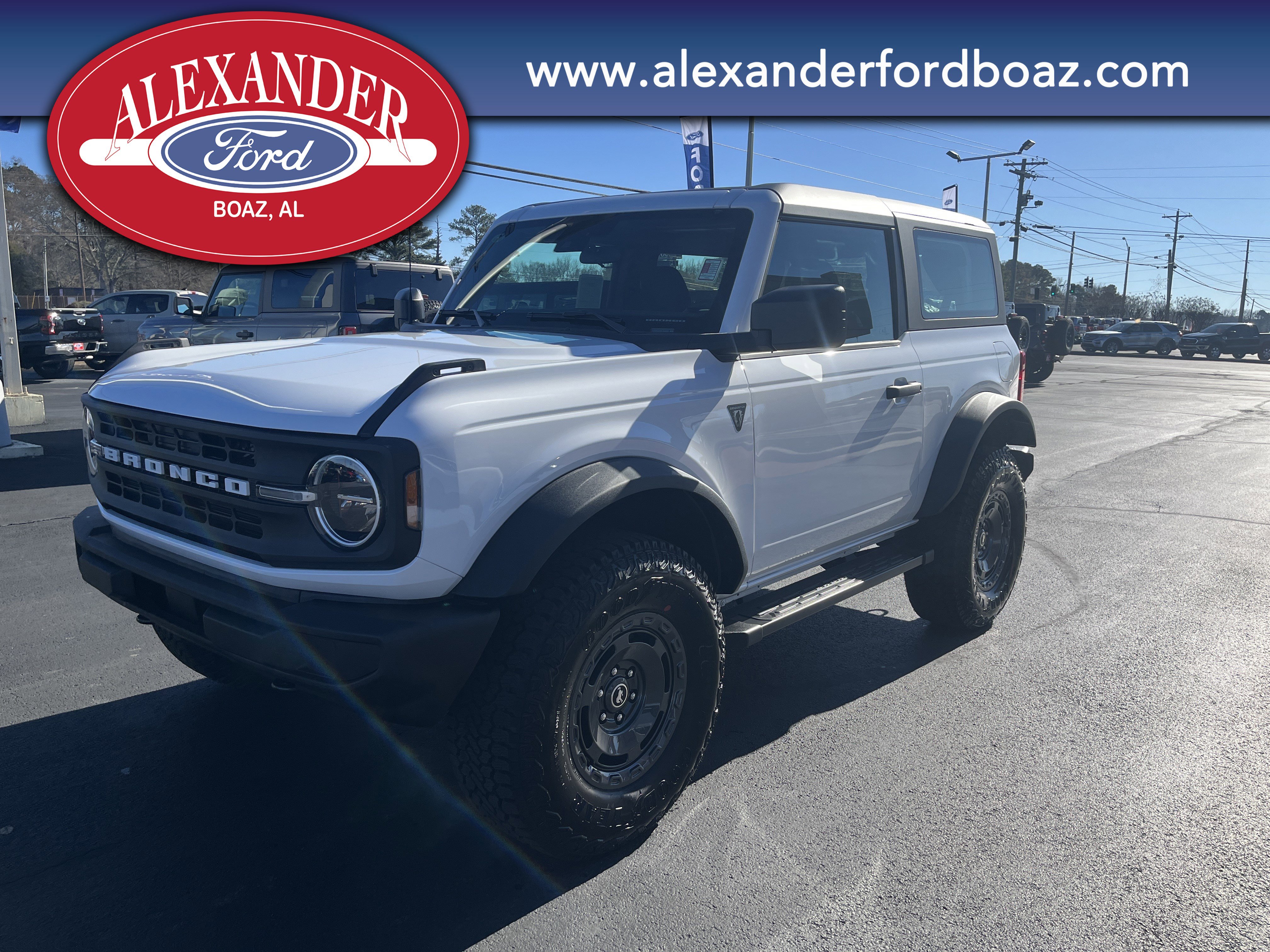 2025 Ford Bronco 2-Door Base's photo