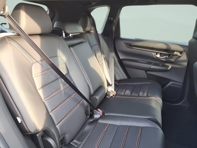 2026 Honda CR-V Hybrid Sport-L photo 17