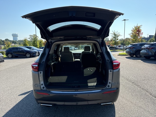 2018 Buick Enclave Essence photo 14
