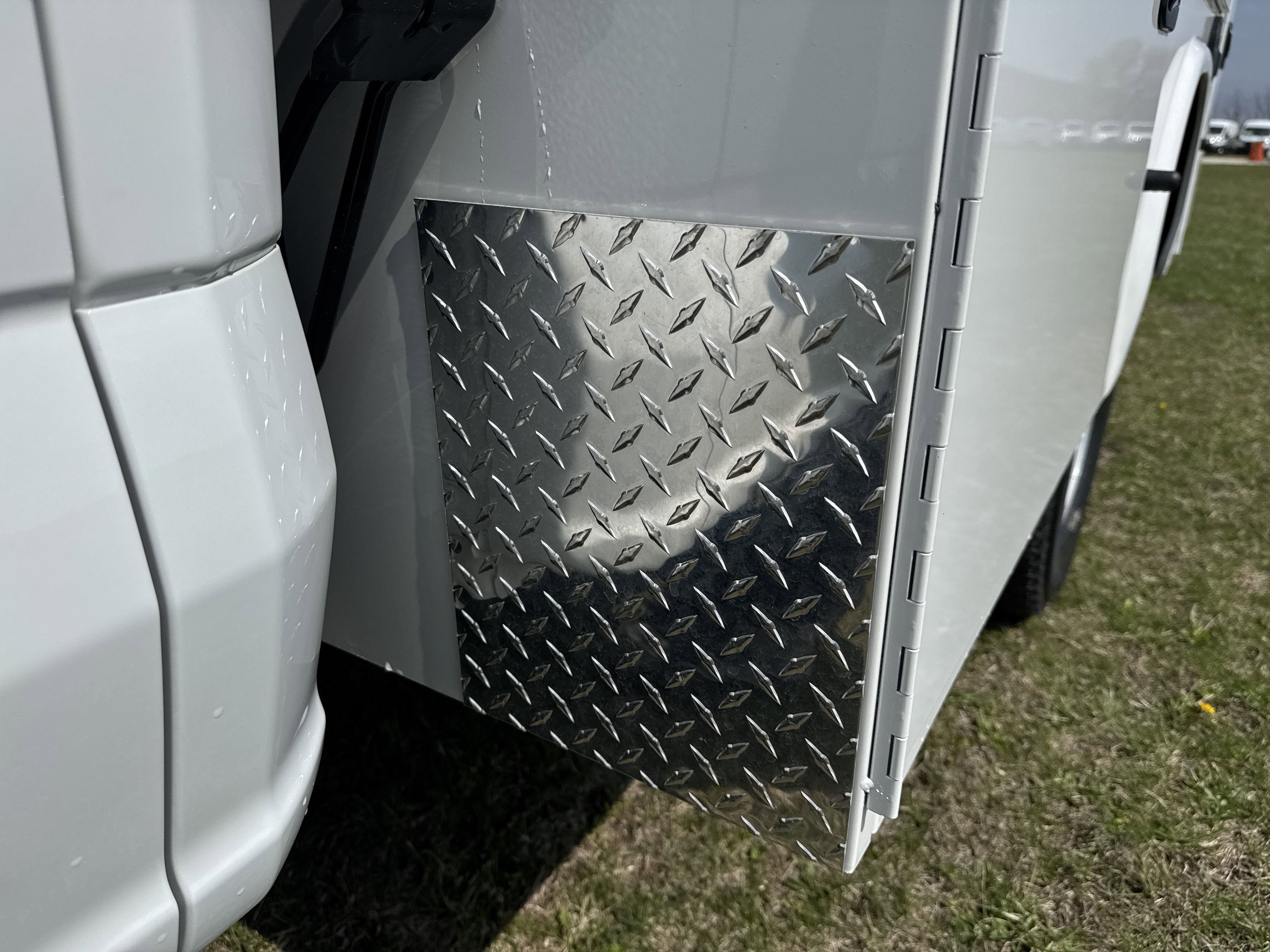 2025 Ford F-350 XL photo 2
