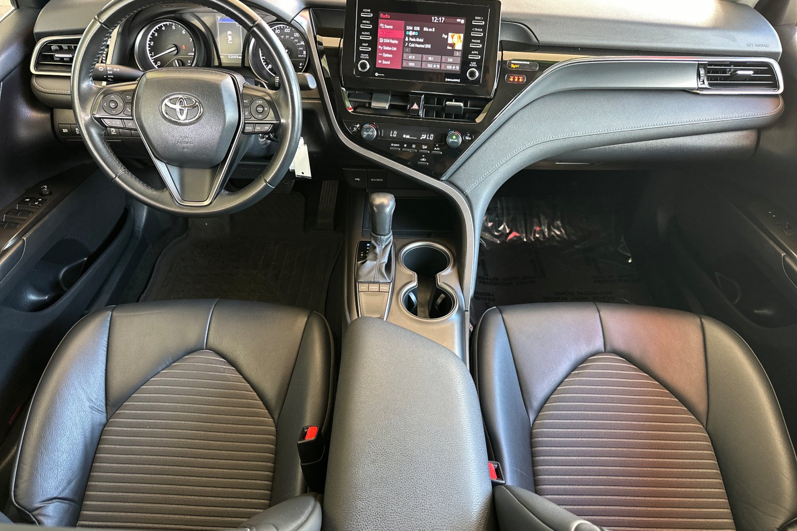 2023 Toyota Camry SE photo 12