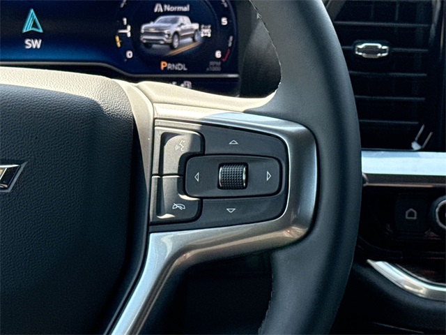 2025 Chevrolet Silverado 1500 LT photo 25